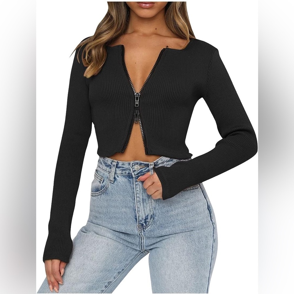 White Fox Boutique Zip Crop Long Sleeve Top